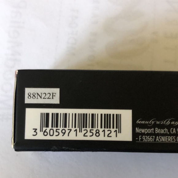 Urban Decay Flat Optical Blurring Brush New in Box - Picture 4 of 4